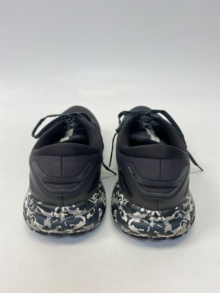 Brooks Size 9.5 Black Lace-Up Men&
