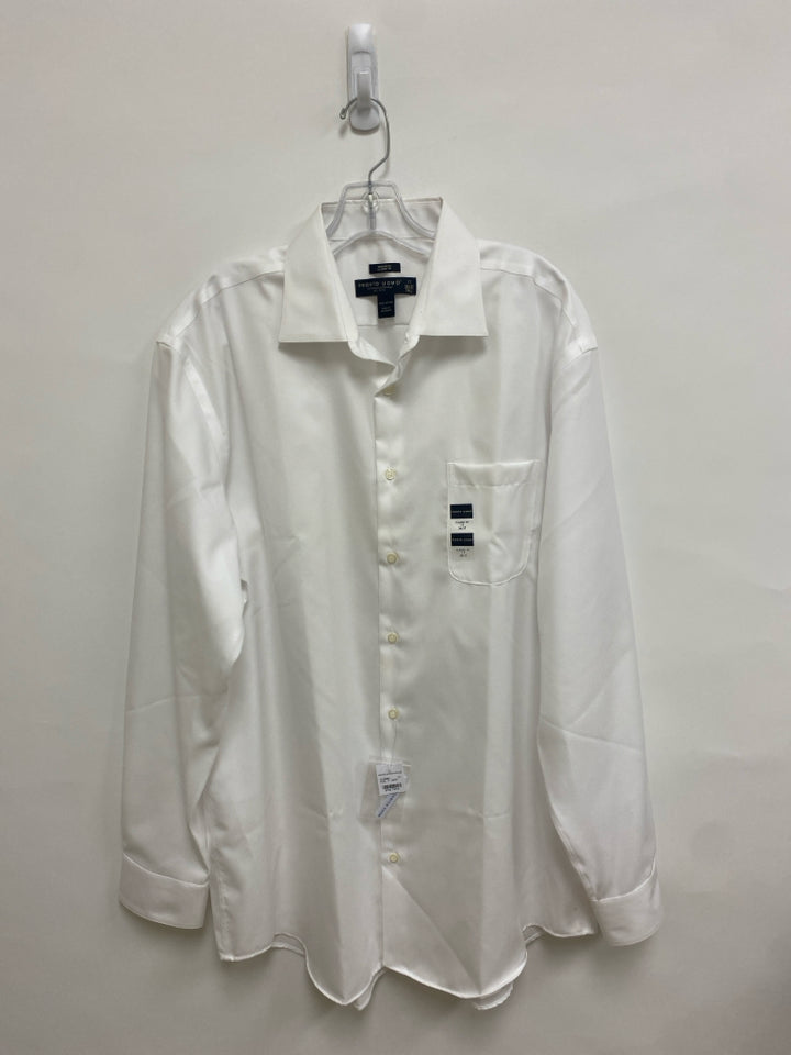 NWT PRONTO UOMO Size 17 White Button Up Men&