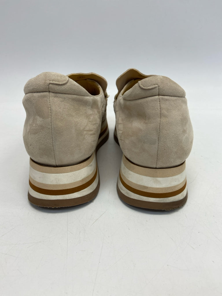 SOFTWAVES  Size 41 Tan Perforated Sneakers