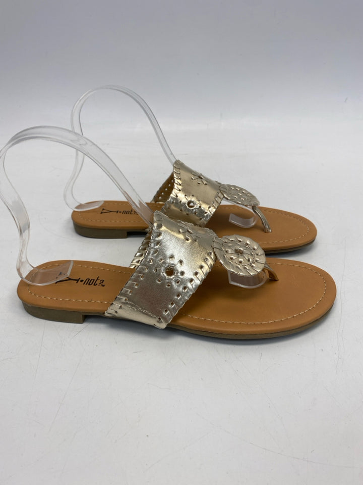 NWOT  Size 8 Gold Sandals