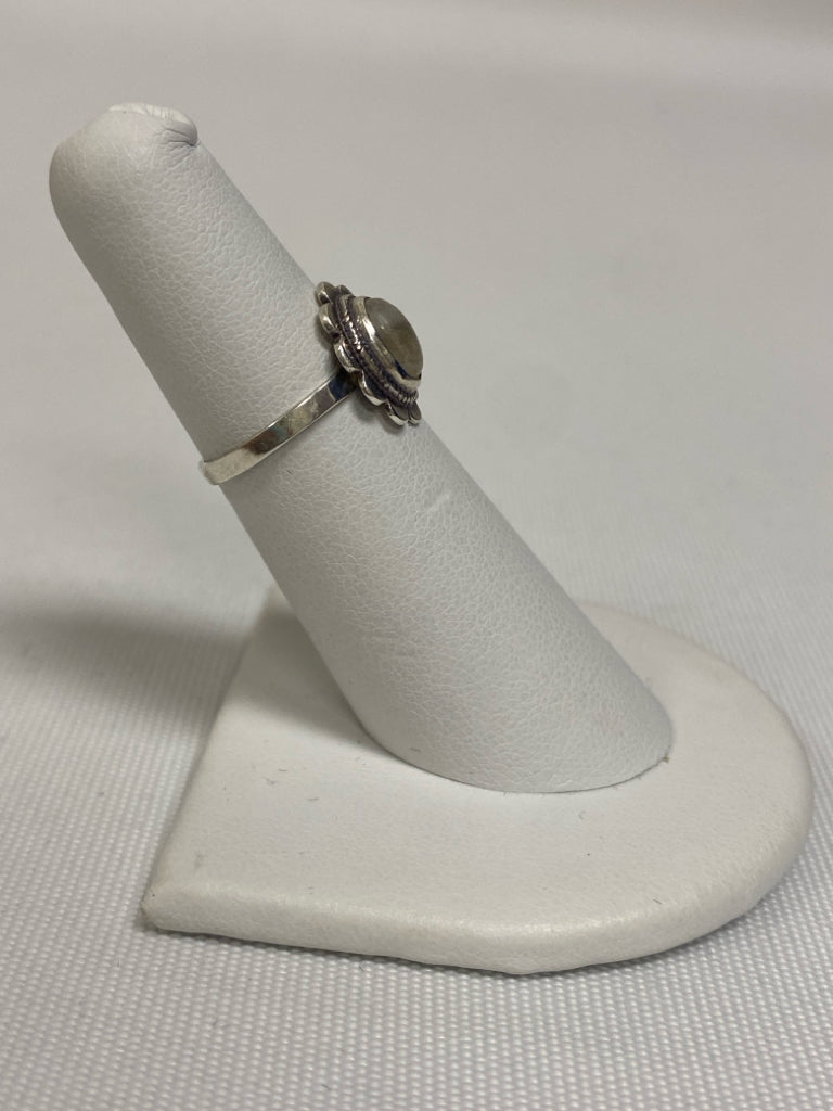 Silver Iridescent Flowers Ring