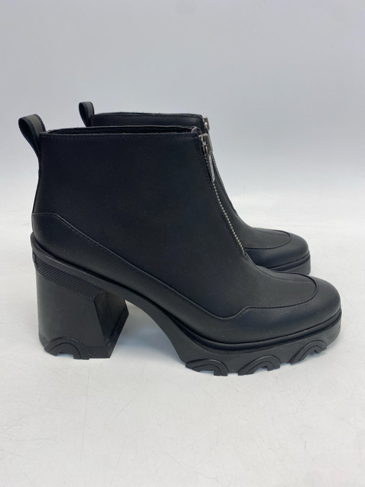 Sorel US Shoe Size 11 Black Boots