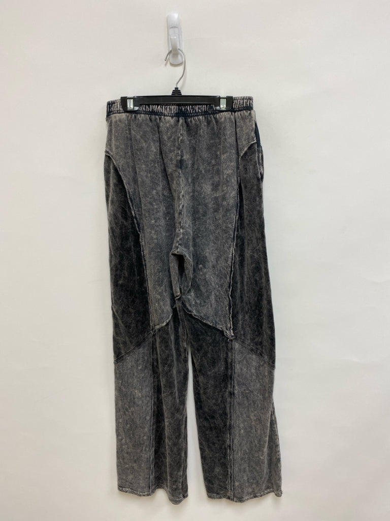 Size S Faded Charcoal Pull-on Ladies Pants