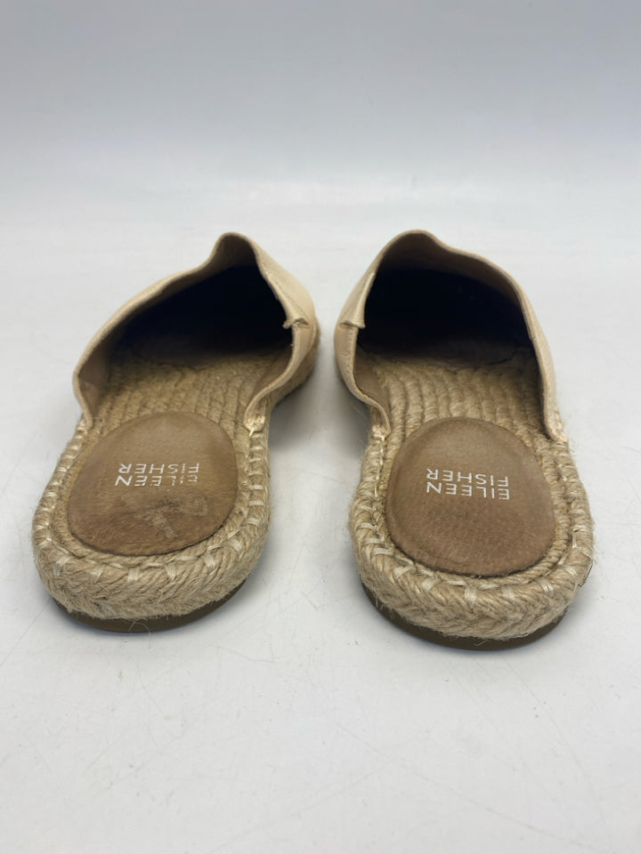 Eileen Fisher  Size 8.5 Cream Sandals