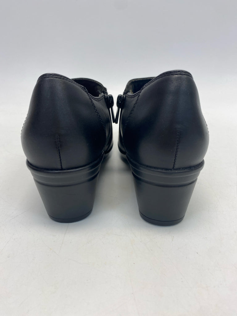 Clarks US Size 7 Black Side Zipper Heels