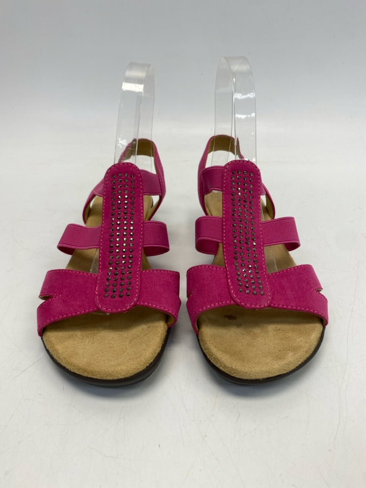 NWOT  Size 6 Magenta Rhinestone(s) Sandals
