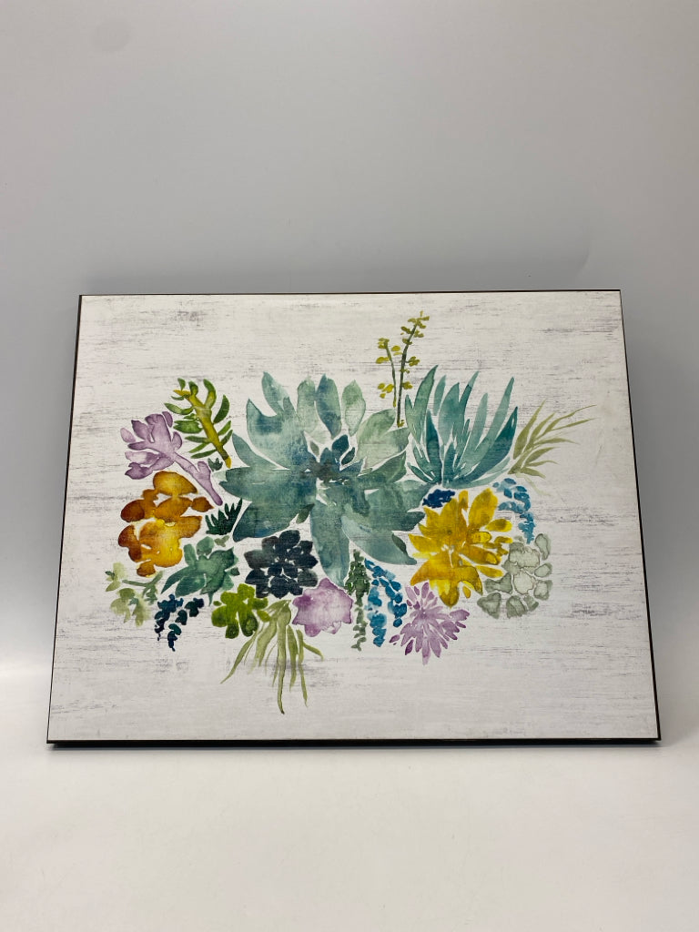 White Green/Multi Flowers Wood Wall Hanging