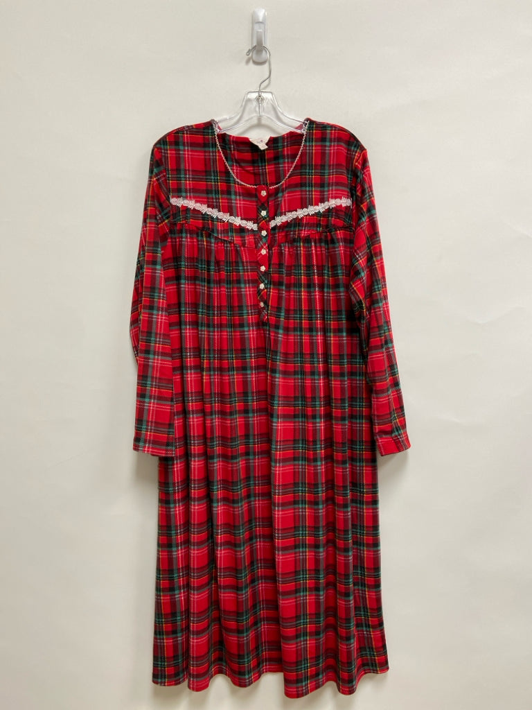 Secret Treasures Size 2X Red/Green Black Plaid Plus Size Nightgown