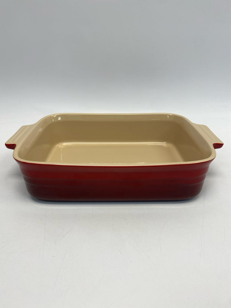 Cream Red Bakeware