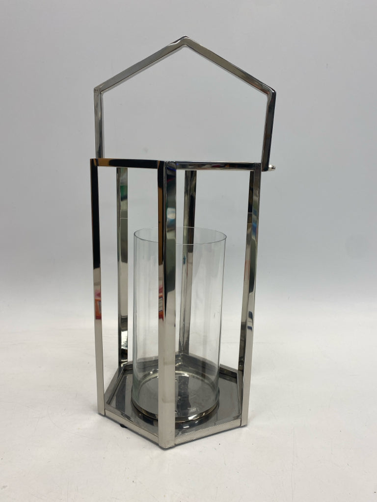 Silver Metal/Glass Lantern