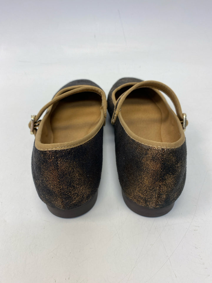 Crown &amp; Ivy US Shoe Size 10 Gold Black Flats