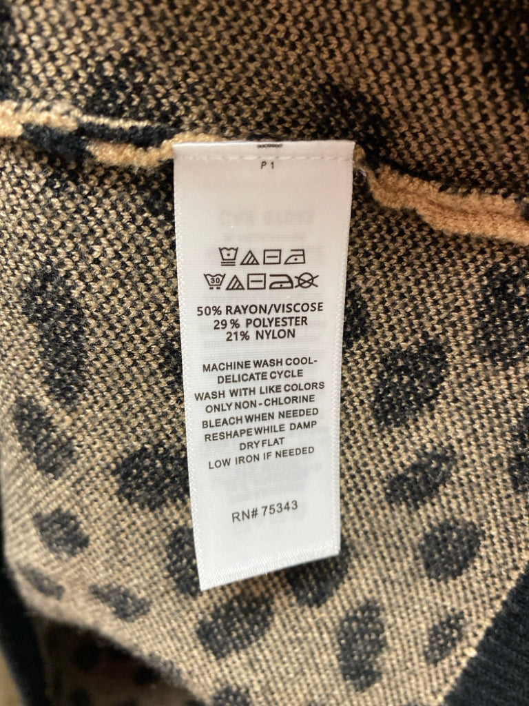 Halston Size M Brown Black Animal Print Ladies Sweater