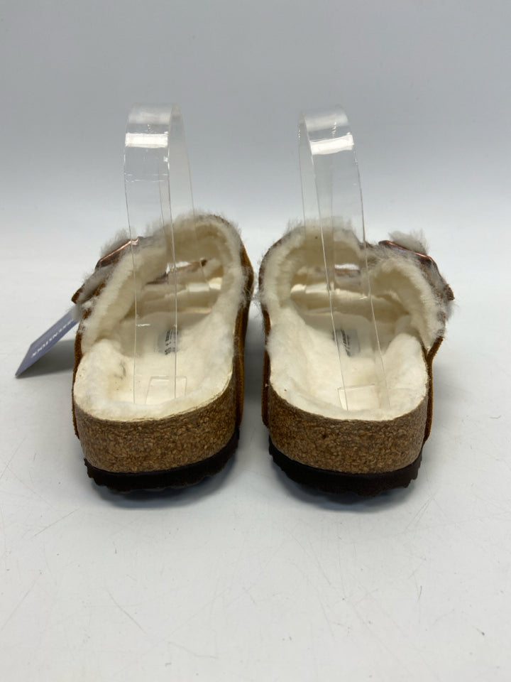 NWT Birkenstock  Size 9 Chestnut Cream Sandals