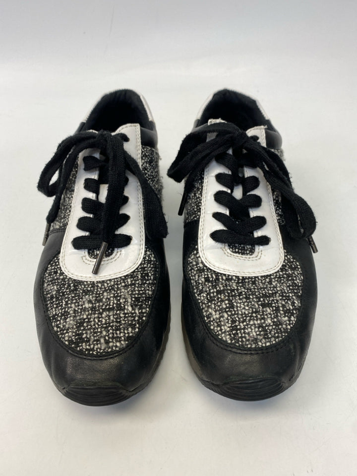 Michael Kors  Size 7.5 Black White Lace-up Sneakers