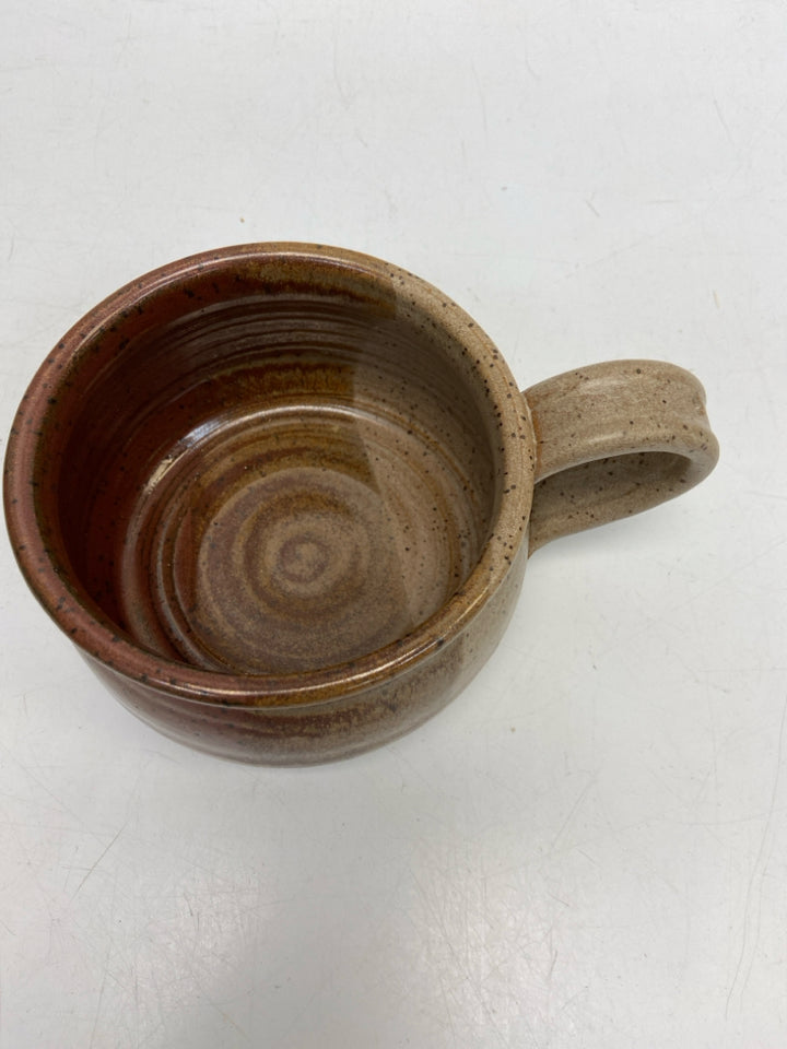 Brown/Cream Ceramic Bowl(s)
