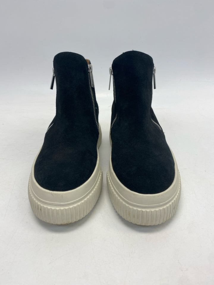 J/Slides US Size 10 Black Suede Sneakers