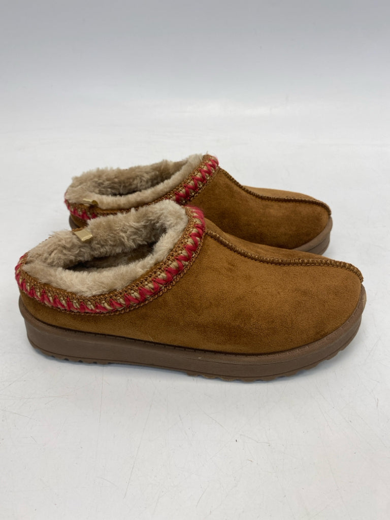 Sonoma SIZE 13 Brown Red Trimmed Girl&