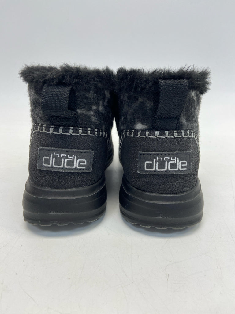 Hey Dude US Shoe Size 8 Gray Black Animal Print Boots