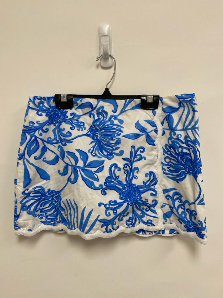 LILLY PULITZER Size 8 White Blue Flowers Ladies Skort