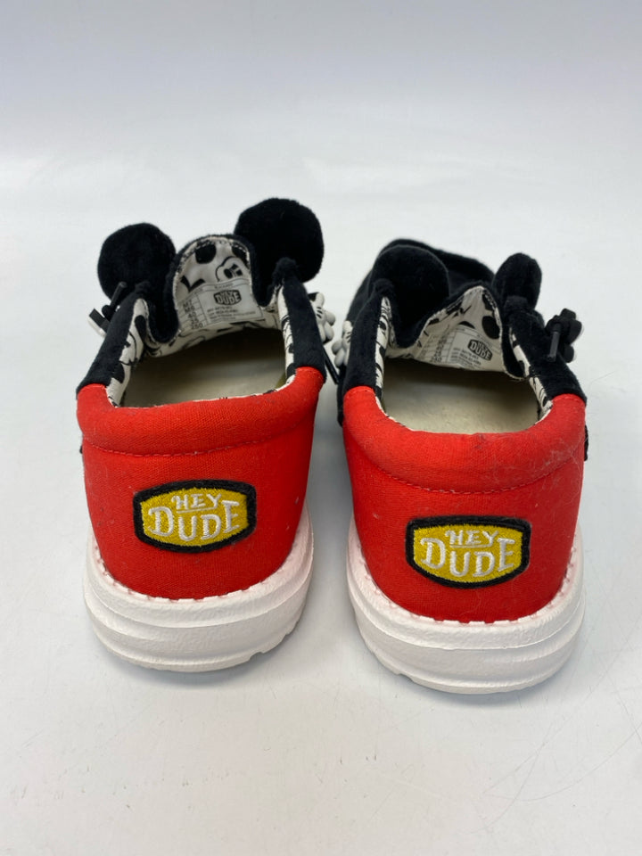 Hey Dude Size 7 Black Red Mickey Mouse Men&