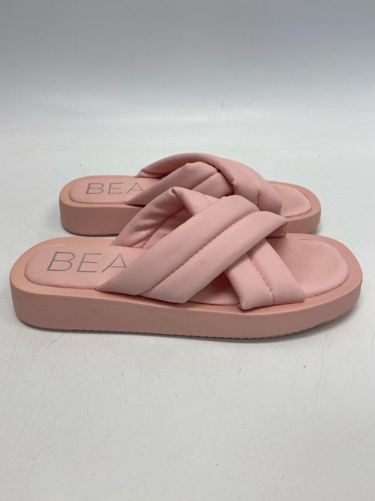 Beach By Matisse Size 9 Pink Crisscross Sandals