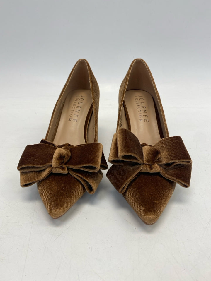 Journee US Shoe Size 5.5 Brown Bow(s) Velour Heels