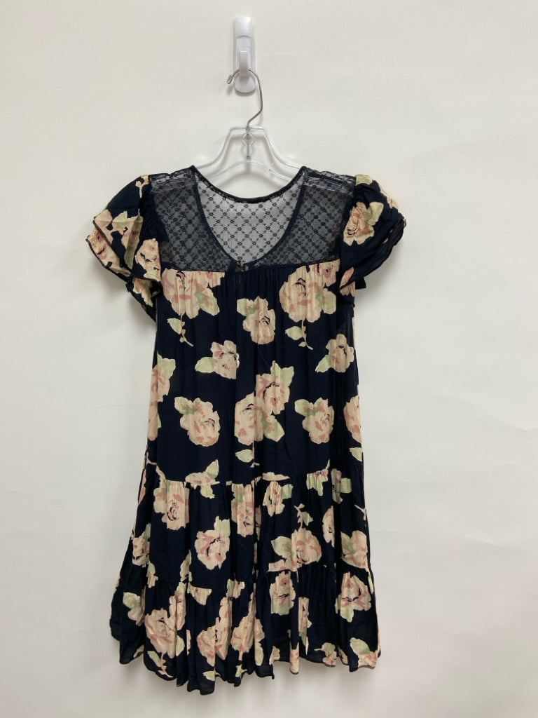 Free People Size M Black Coral/Green Flowers Ladies Dress
