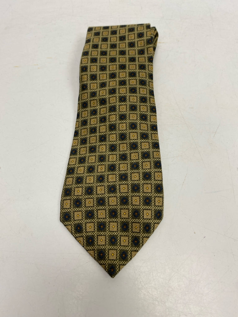 Chaps Gold Blue/Orange Squares Silk Men&
