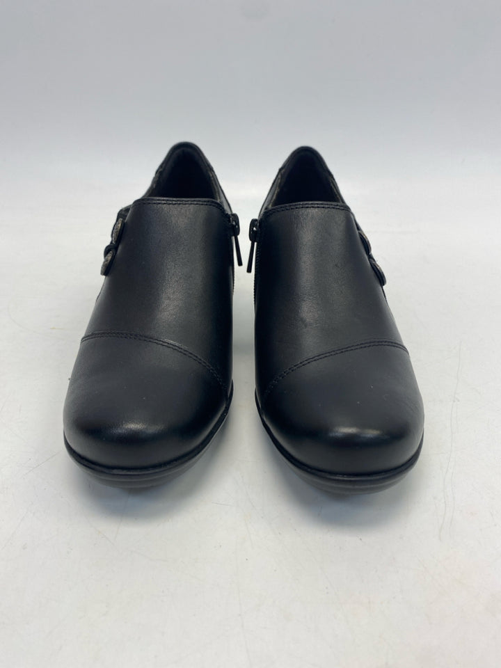 Clarks US Size 7 Black Side Zipper Heels