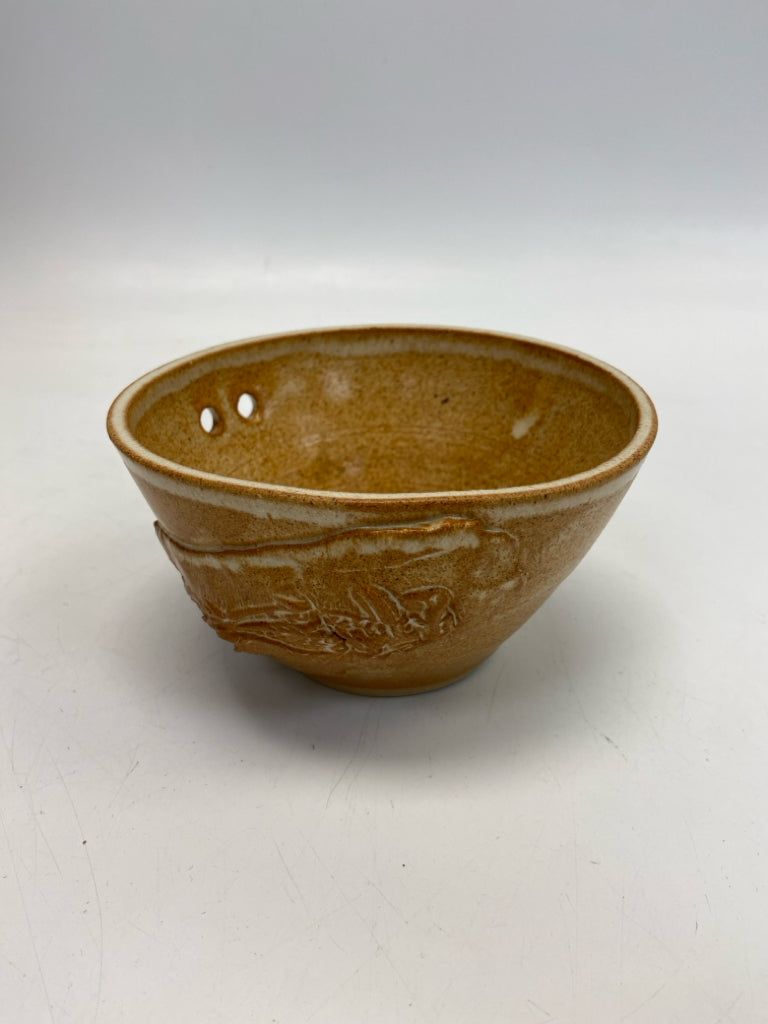 Tan Ceramic Bowl(s)