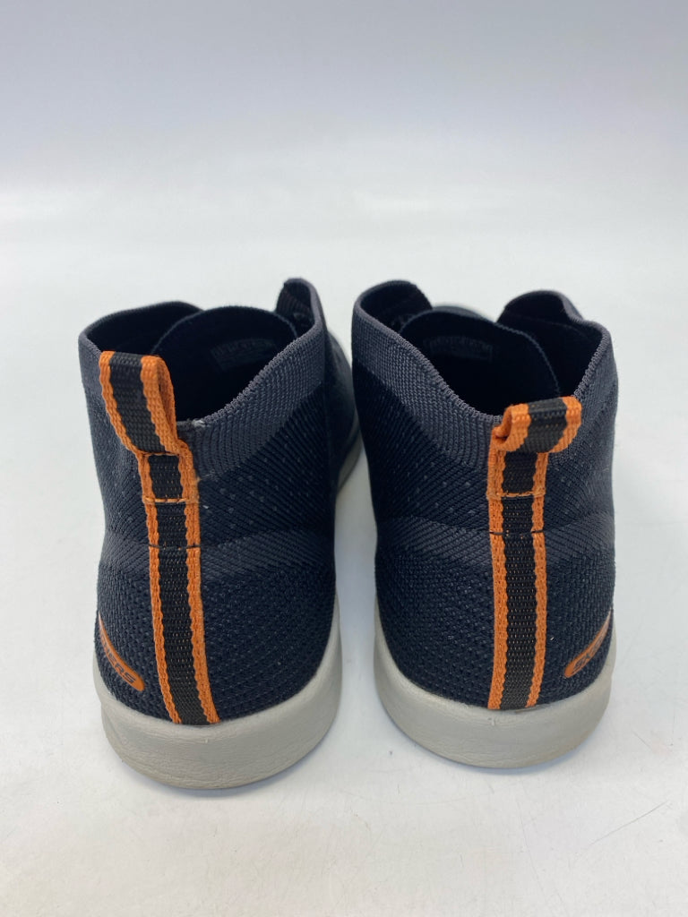 Skechers Size 7.5 Dark Navy Men&