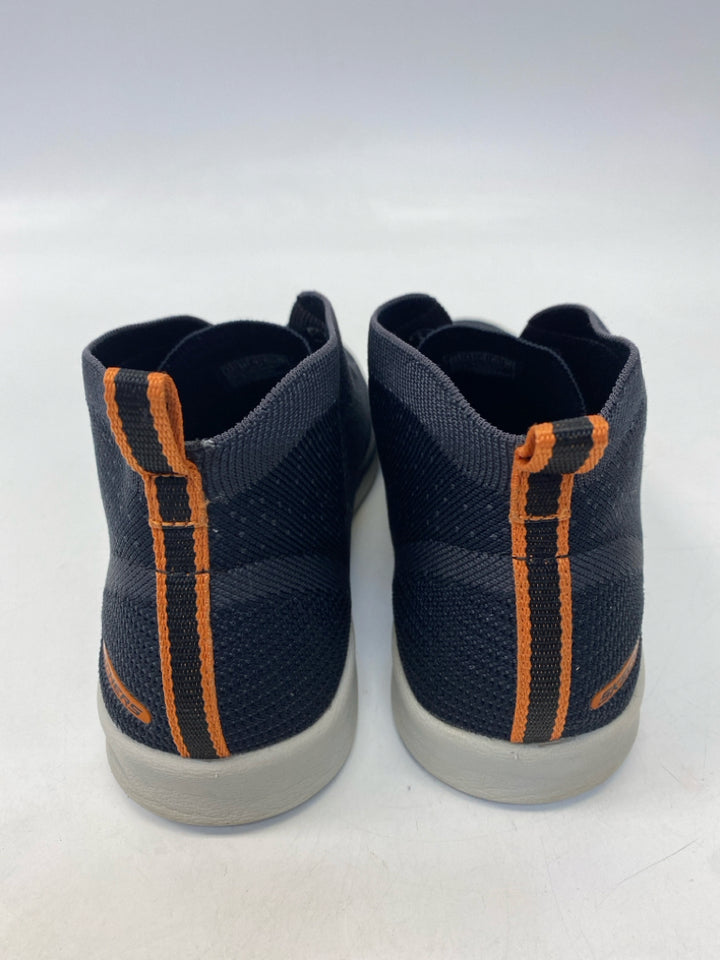 Skechers Size 7.5 Dark Navy Men&