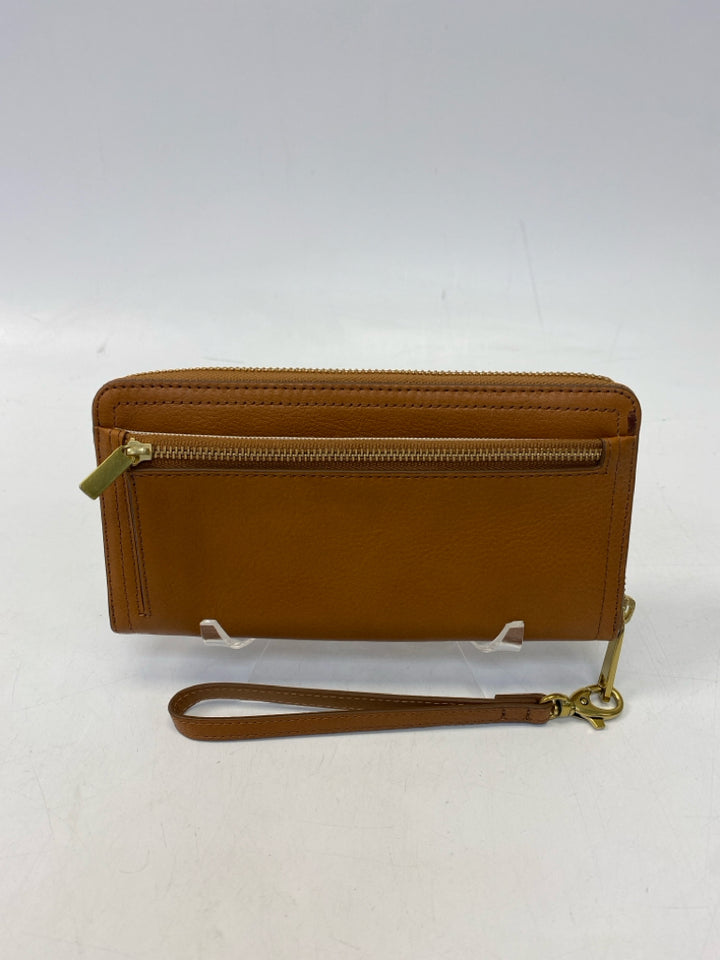 Fossil Brown Wristlet