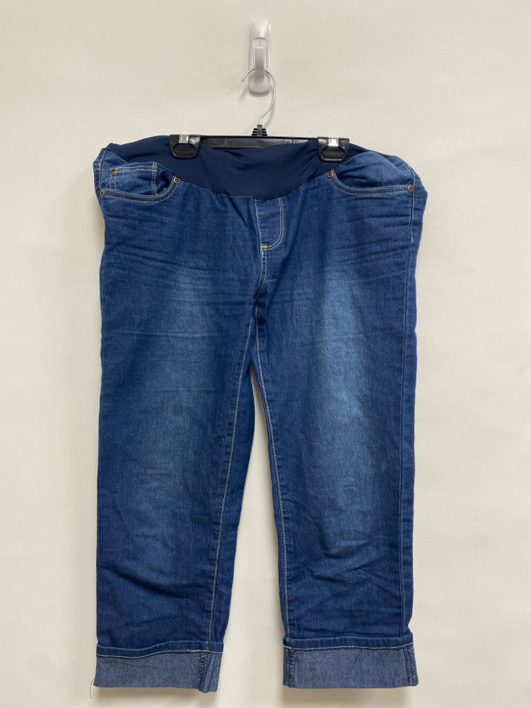 Size M Blue Cropped Denim Maternity Jeans
