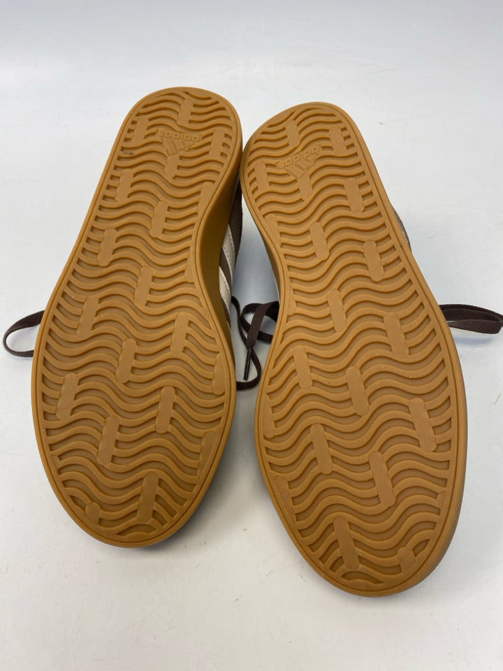 NWOT Adidas  Size 9 Brown Cream Lace-up Suede Sneakers