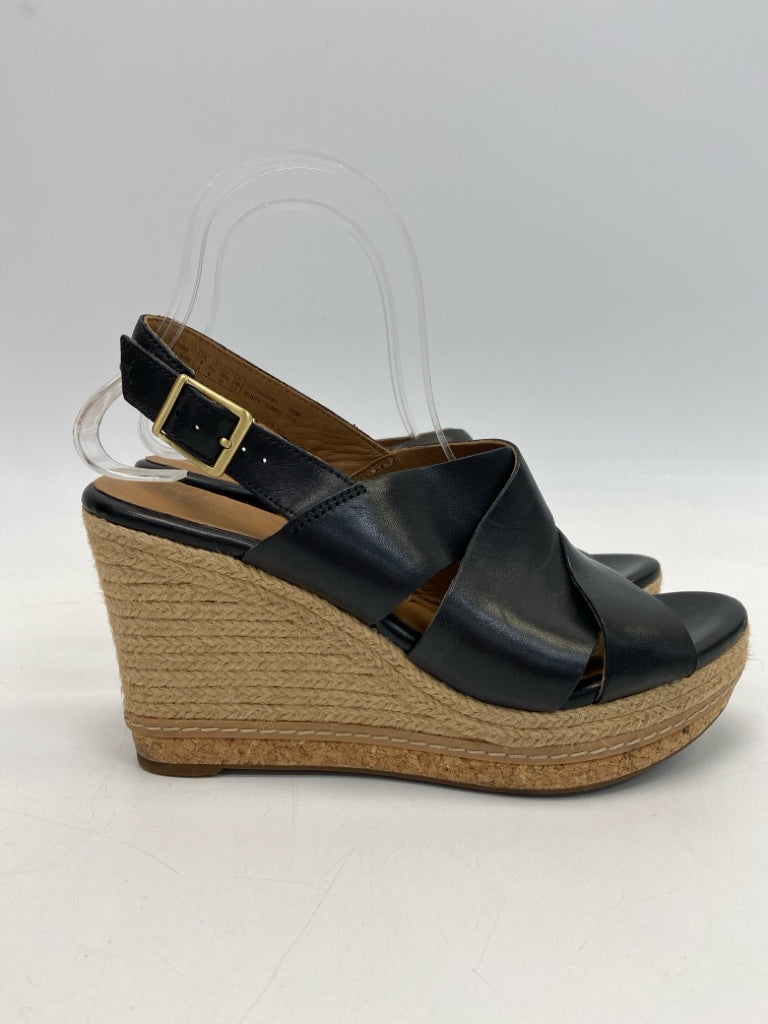 Clarks  Size 8.5 Black Sandals