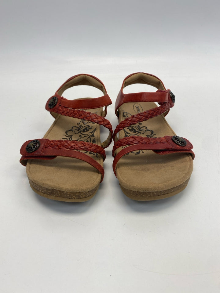 aetrex  Size 8.5 Dark Red Braided Sandals