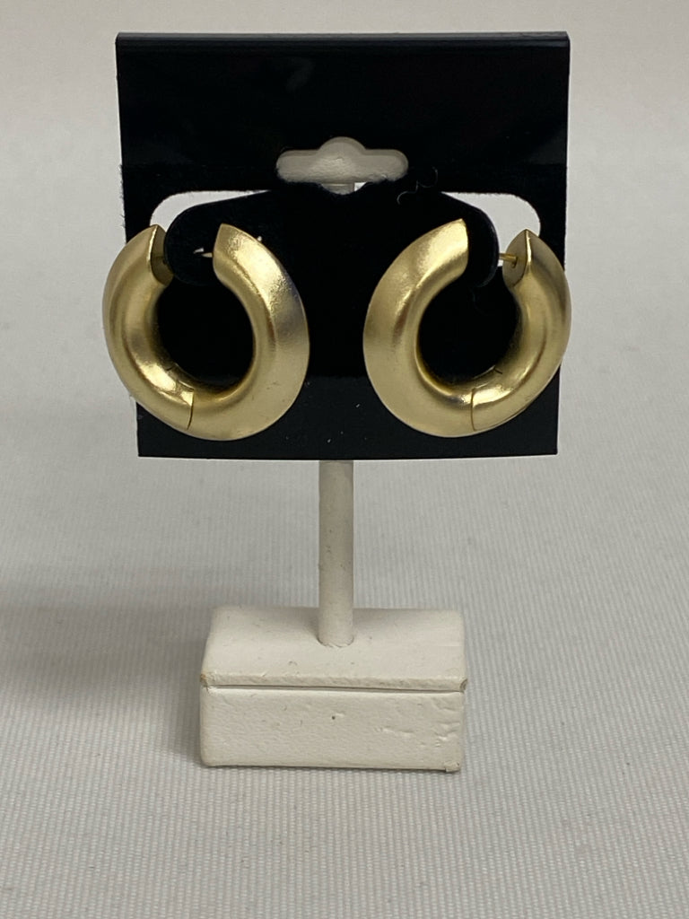 Kendra Scott Gold Color Brushed Earrings
