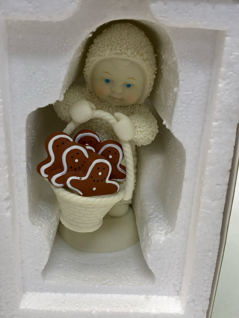 Dept. 56 Cream Snowbabies Christmas