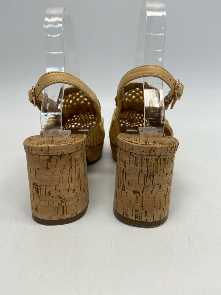 NWOT Aerosoles  Size 8 Brown Woven Sandals