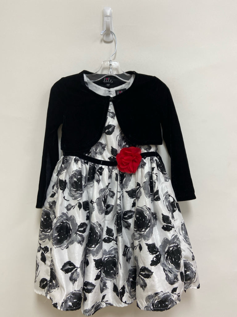 SIZE 6 Black White Flowers Velour Girl&