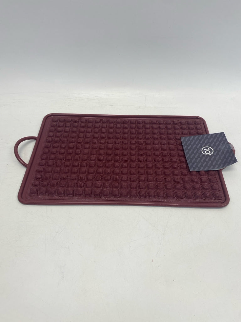 NEW Technique Burgundy Silicone Bakeware
