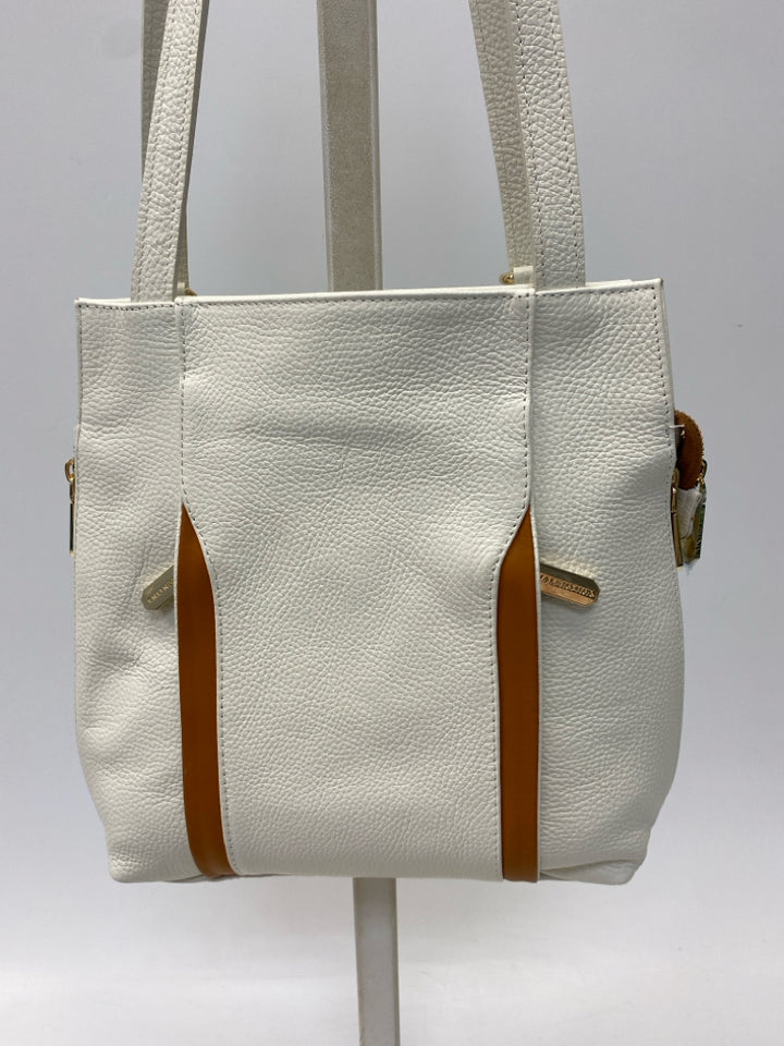 ValentinA White Gold Accent(s) Leather Tote Bag