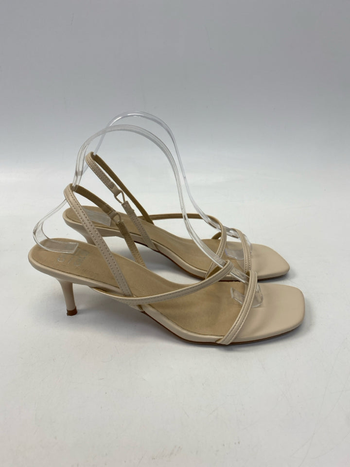 Size 9 Beige Sandals