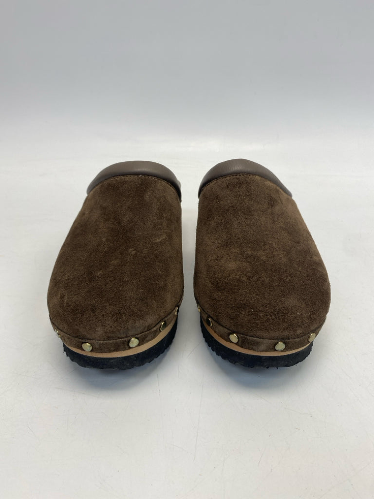 EU Shoe Size 38 Brown Clogs