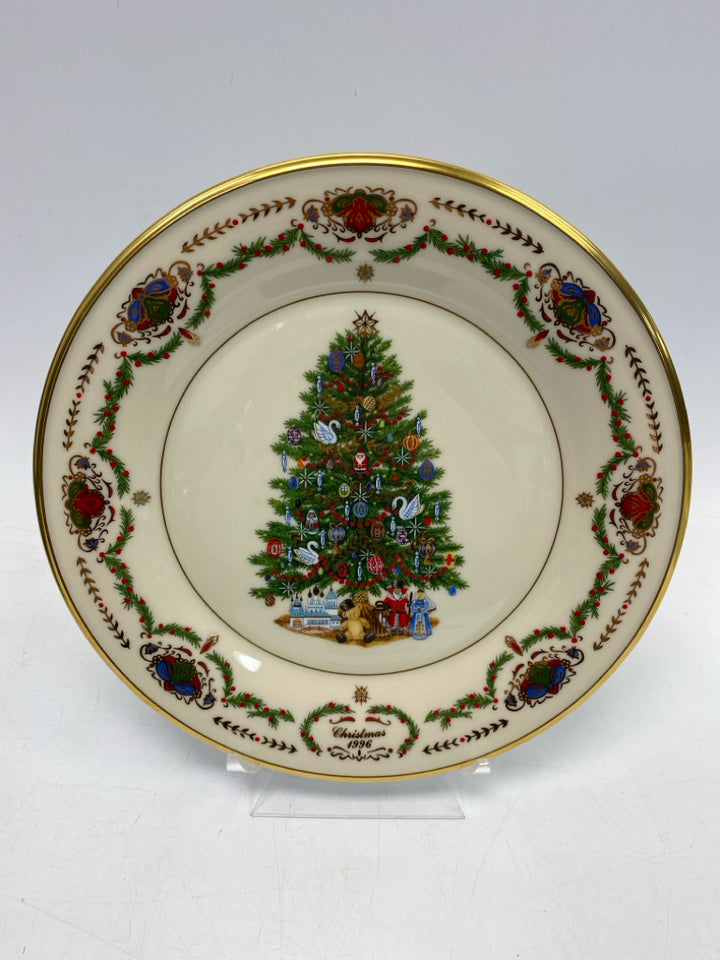 Lenox Cream Green/Multi Christmas Decorative Plate
