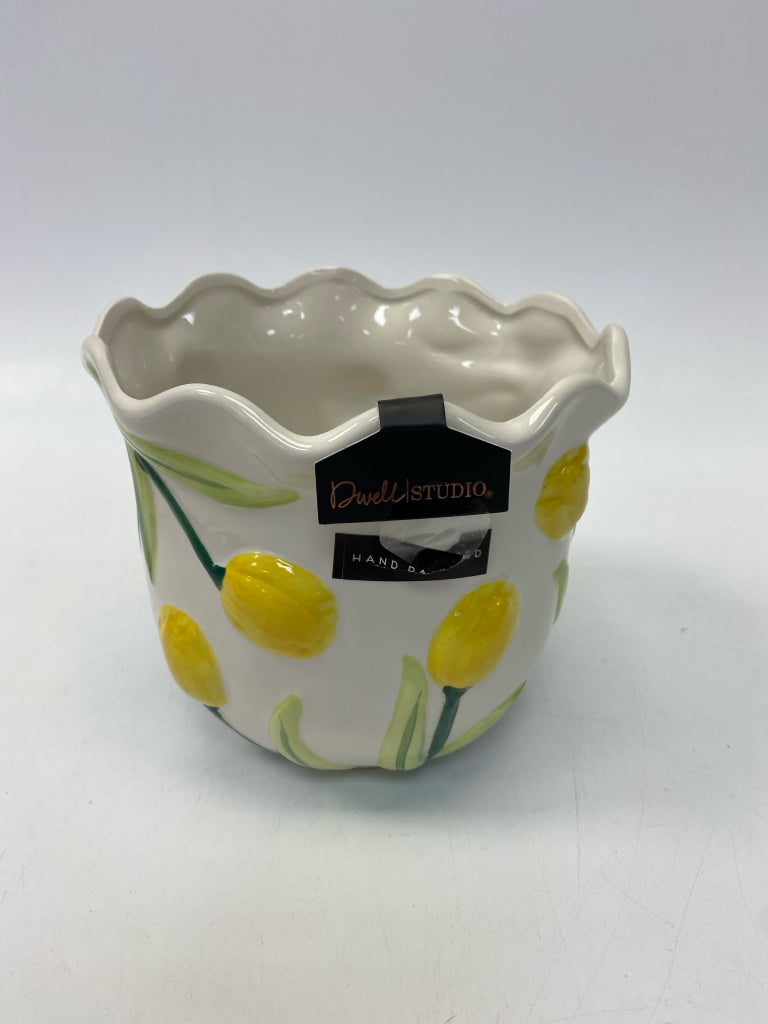 NEW White Yellow Flowers Ceramic Planter