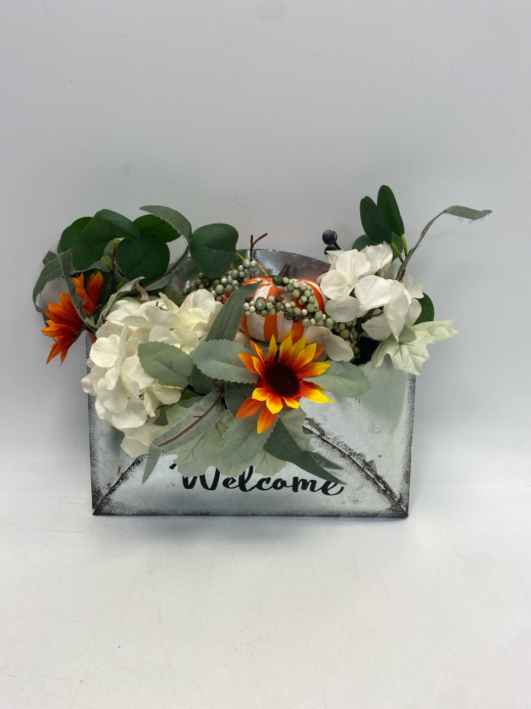 Cream Green/Orange Flowers Floral Arrangement