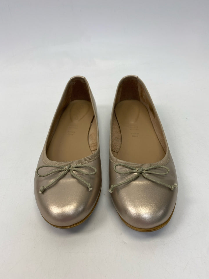 Size 40 Gold Bow(s) Metallic Flats