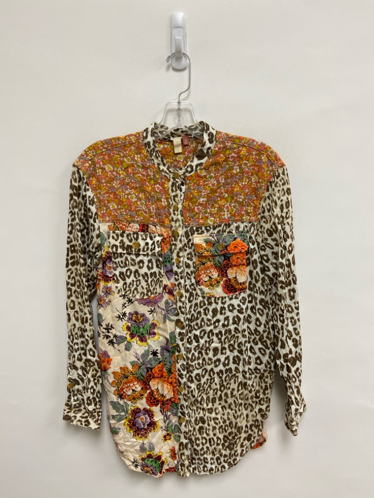 Pilcro Size XS Orange/Cream Brown Assorted Print Button Down Ladies Top